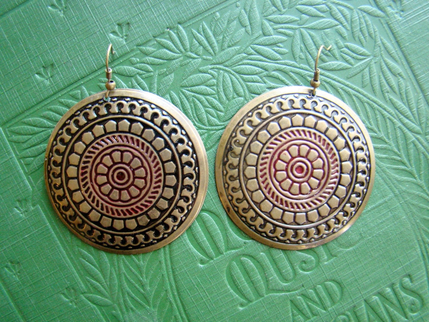 Vintage 80s Bronze Circle Boho Gypsy Pierced Earrings Graphic Tee – Everyday Comfort · Great Gift For Fans