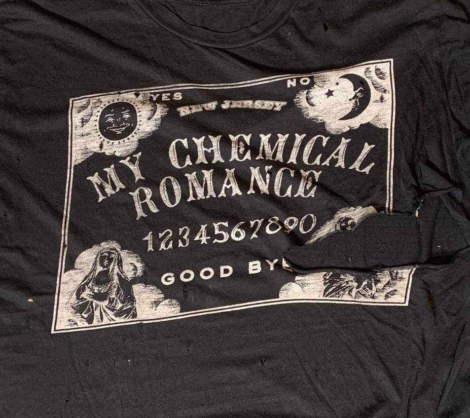 My Chemical Romance PreOwned Large Black Shirt Graphic Tee – Premium Graphic · Perfect For Daily Wear