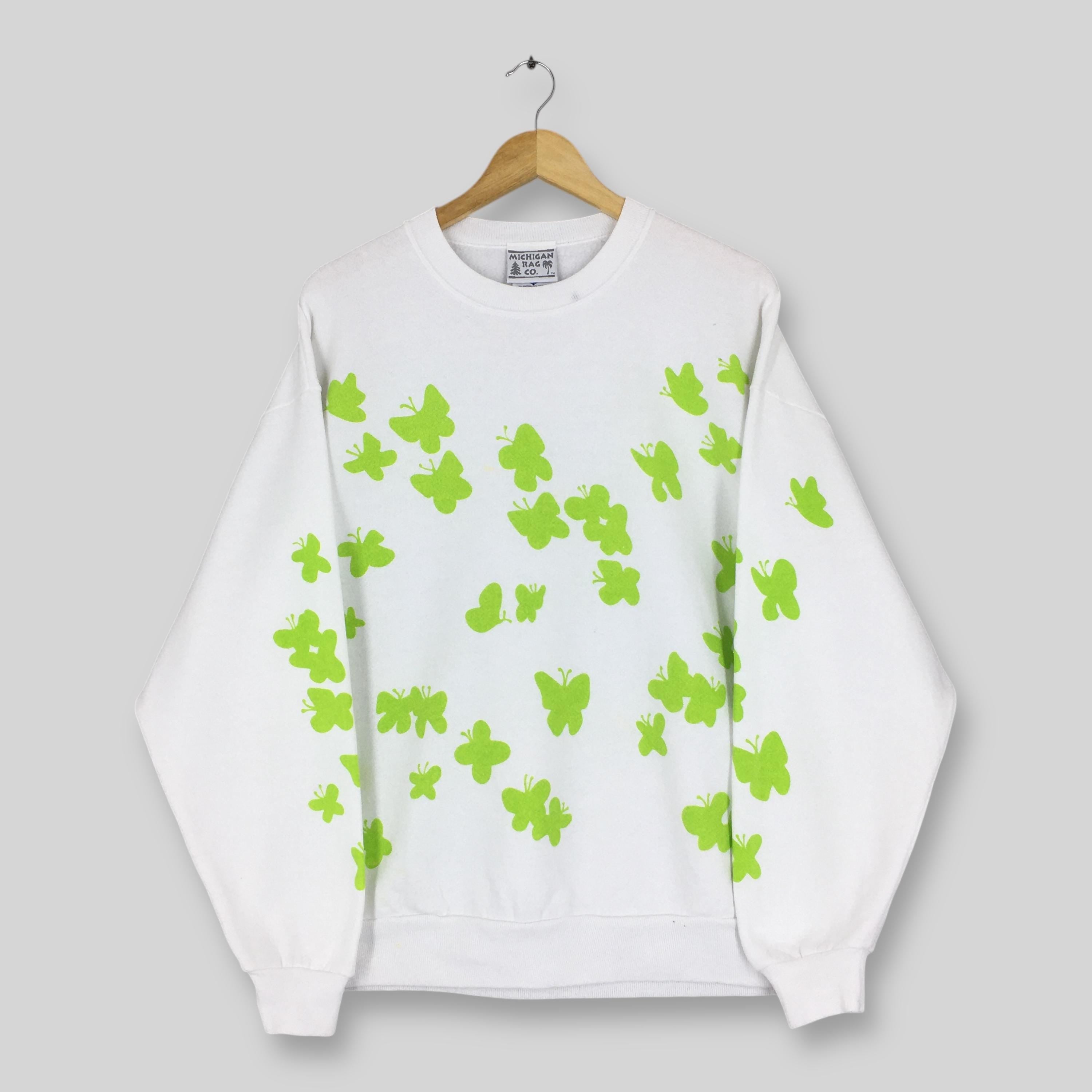 Vintage Michigan Rag Co Butterfly Art Sweatshirt XLarge Butterflies Animal Artwork Graphic Sweater Floral Fauna White Crewneck Size XL Sweatshirt – Everyday Comfort · Trending Graphic Apparel