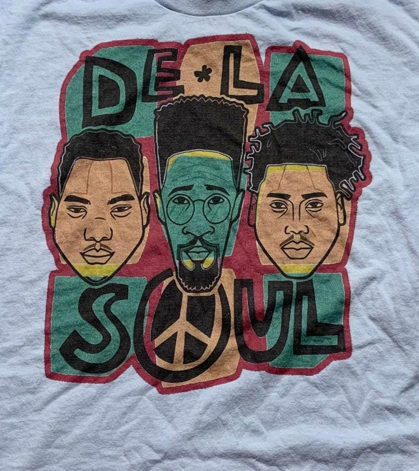 De La Soul PreOwned Large Tshirt Graphic Tee – Easygoing Wear · Must-Have Style